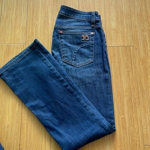 Flared Joe’s Jeans Honey size 26